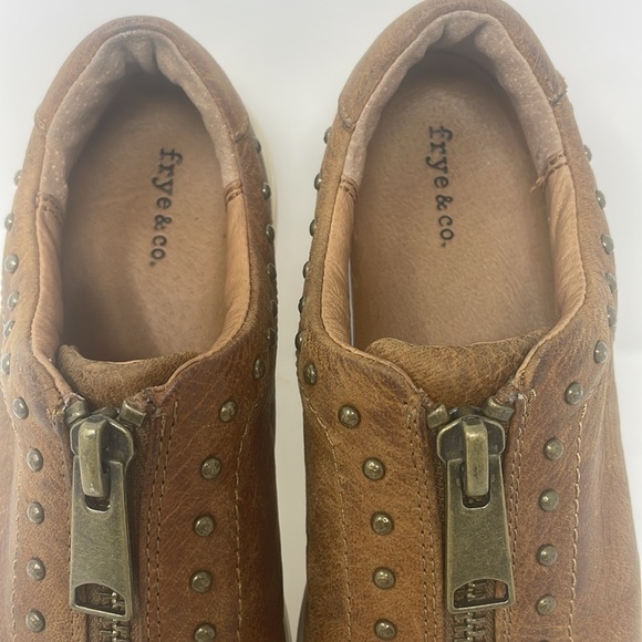 Frye & Co. Brown Leather Antique Gold Zipper Studded Sneakers Size 7